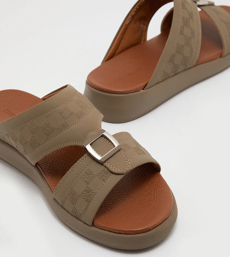 ستيف مادن Steve madden grey men's sandals